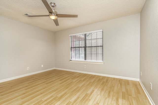 152 High Pointe Lane, Cedar Hill, TX 75104