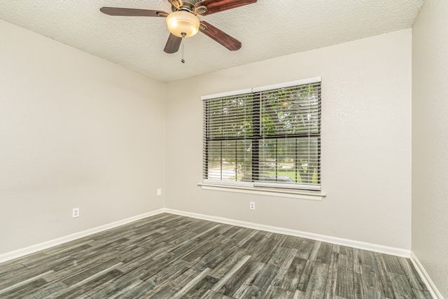 152 High Pointe Lane, Cedar Hill, TX 75104