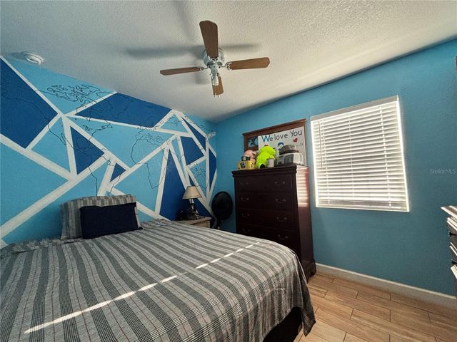 2715 BEL AIRE CIRCLE, Tampa, FL 33614