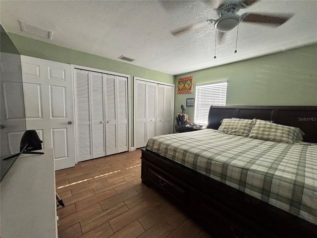 2715 BEL AIRE CIRCLE, Tampa, FL 33614