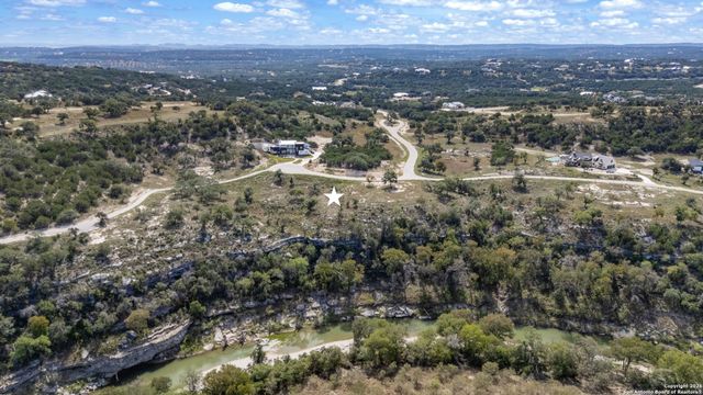 933 Blueridge Vw, Canyon Lake, TX 78133