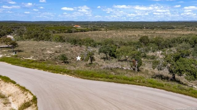 933 Blueridge Vw, Canyon Lake, TX 78133
