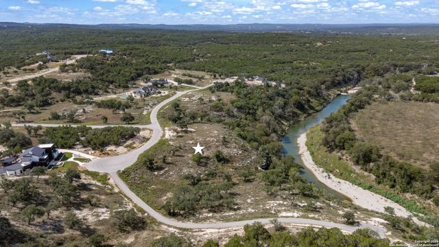 933 Blueridge Vw, Canyon Lake, TX 78133