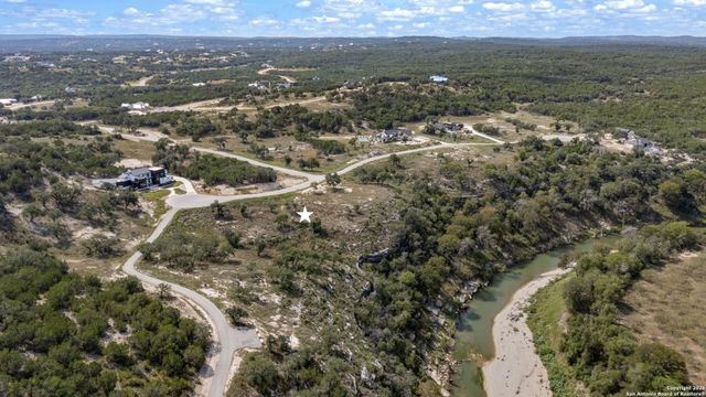933 Blueridge Vw, Canyon Lake, TX 78133