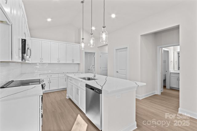 128 Slate Drive, Statesville, NC 28625