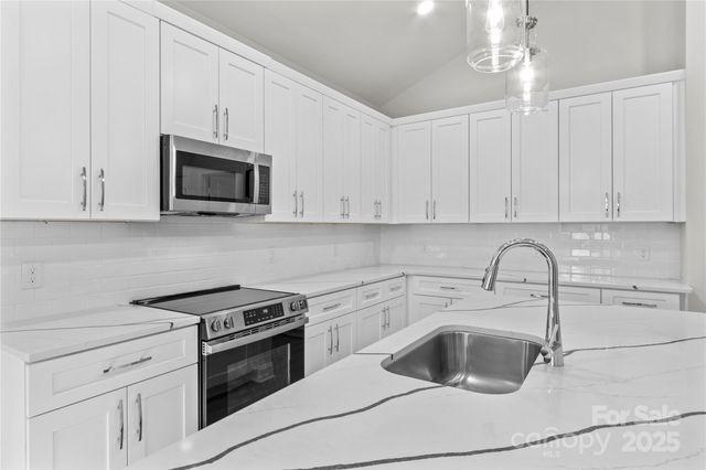 128 Slate Drive, Statesville, NC 28625