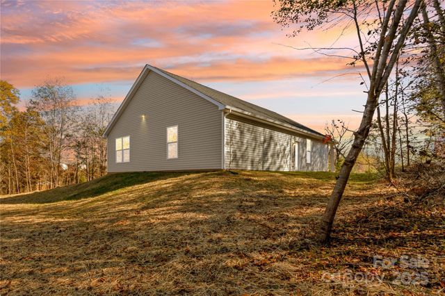 128 Slate Drive, Statesville, NC 28625