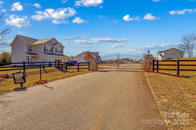 128 Slate Drive, Statesville, NC 28625