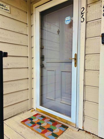 17331 Red Oak Drive 26, Houston, TX 77090