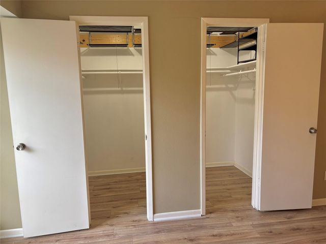 17331 Red Oak Drive 26, Houston, TX 77090