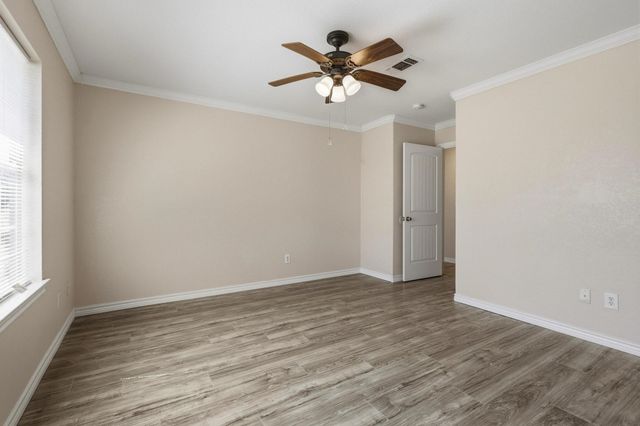 713 W Bond Street, Denison, TX 75020