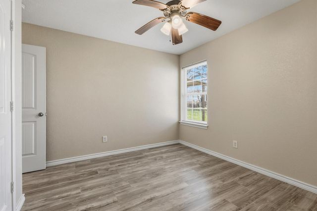 713 W Bond Street, Denison, TX 75020