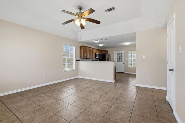 713 W Bond Street, Denison, TX 75020