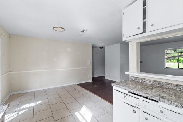 2145 Portsmouth Circle, Tallahassee, FL 32301