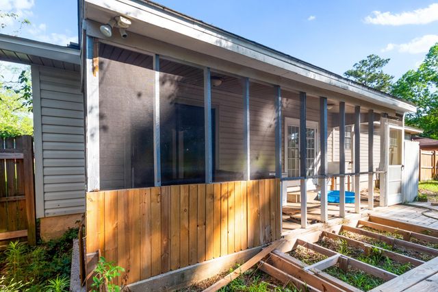 2145 Portsmouth Circle, Tallahassee, FL 32301