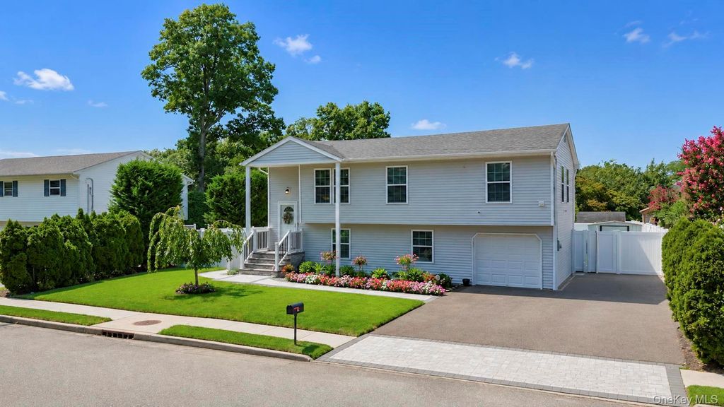 42 Audubon Avenue, Holbrook, NY 11741 — photo 3