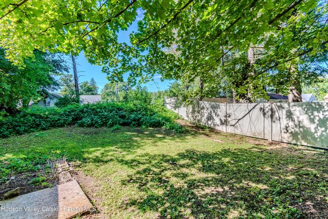 60 Carle Terrace, Lake Katrine, NY 12449