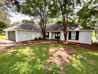 5 Windlass, Hattiesburg, MS 39402