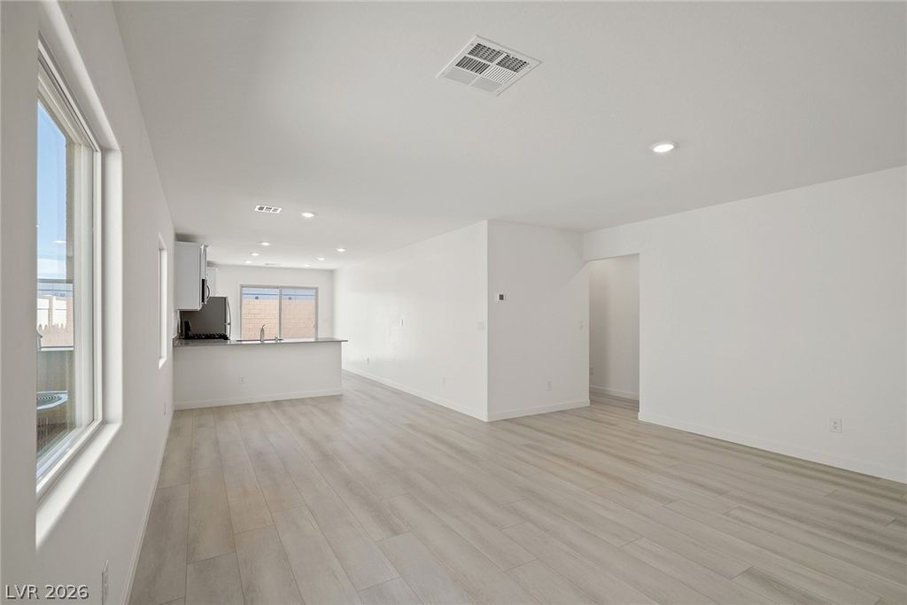 6760 Violet Cascade Avenue, Las Vegas, NV 89156 — photo 2