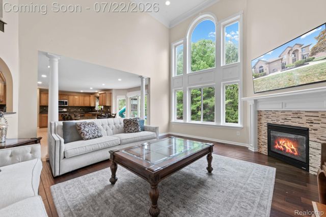 55513 Caesars Drive, Shelby Charter Township, MI 48315