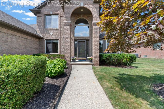 55513 Caesars Drive, Shelby Charter Township, MI 48315
