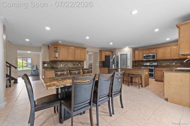 55513 Caesars Drive, Shelby Charter Township, MI 48315