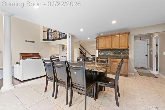55513 Caesars Drive, Shelby Charter Township, MI 48315