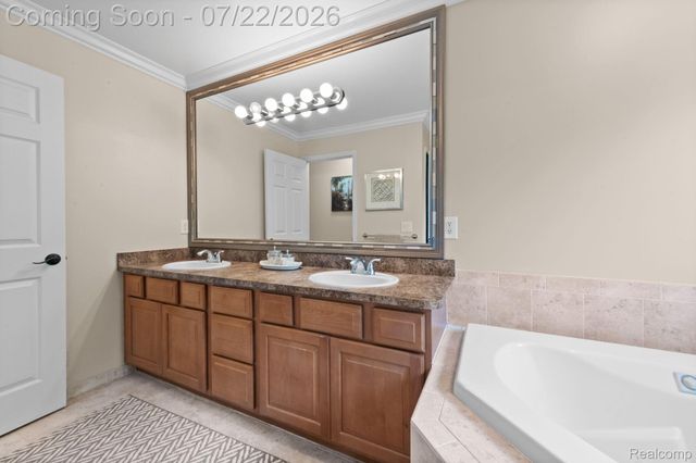 55513 Caesars Drive, Shelby Charter Township, MI 48315