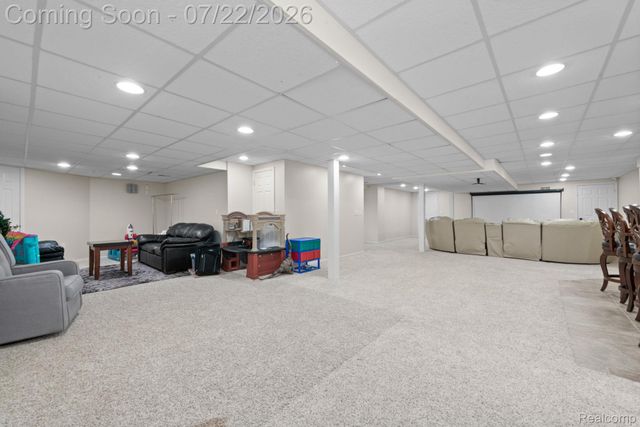 55513 Caesars Drive, Shelby Charter Township, MI 48315