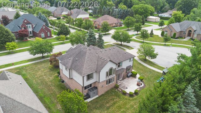 55513 Caesars Drive, Shelby Charter Township, MI 48315