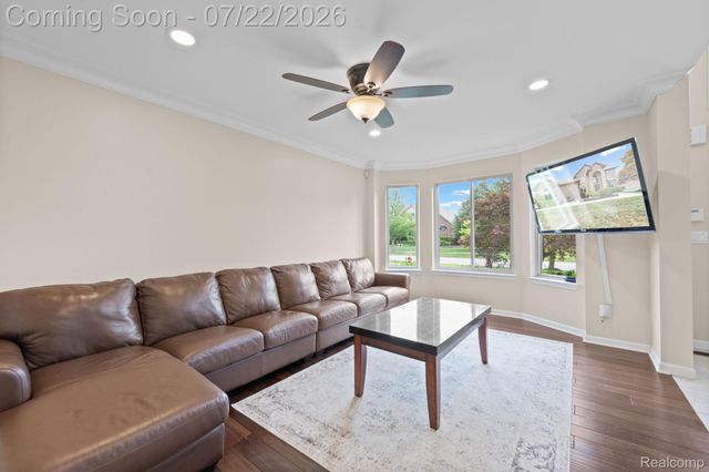 55513 Caesars Drive, Shelby Charter Township, MI 48315