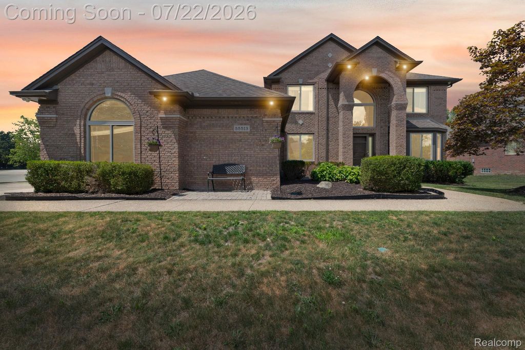 55513 Caesars Drive, Shelby Charter Township, MI 48315