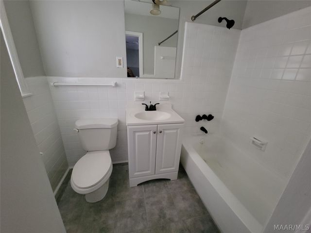 1048 Biscayne Drive, Montgomery, AL 36116