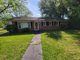 1048 Biscayne Drive, Montgomery, AL 36116