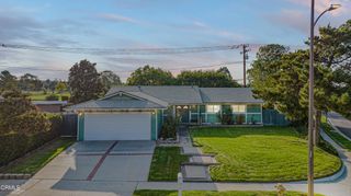 961 Hudspeth Street, Simi Valley, CA 93065