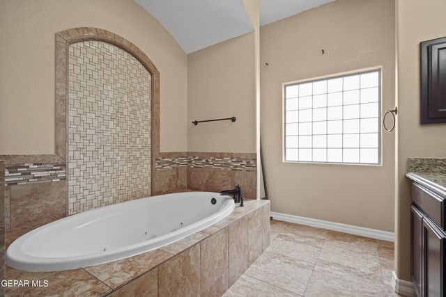 7245 CANYON WREN Avenue, El Paso, TX 79911