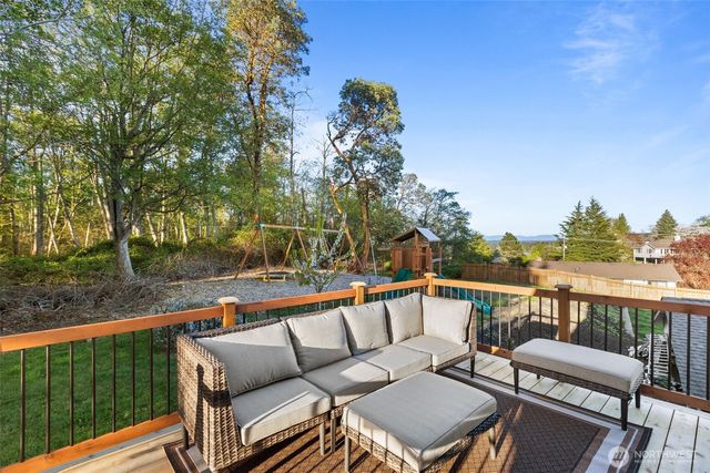1817 58th Street NE, Tacoma, WA 98422