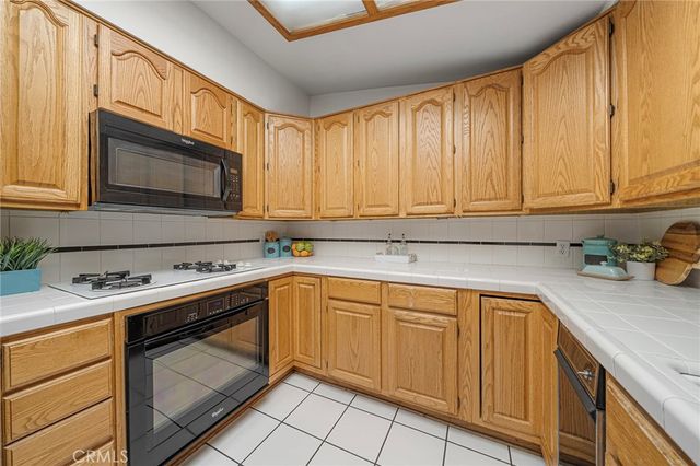 542 N Louise Avenue, Azusa, CA 91702