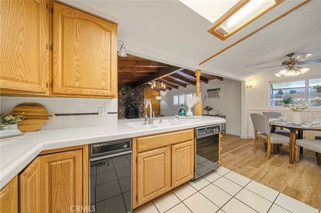 542 N Louise Avenue, Azusa, CA 91702