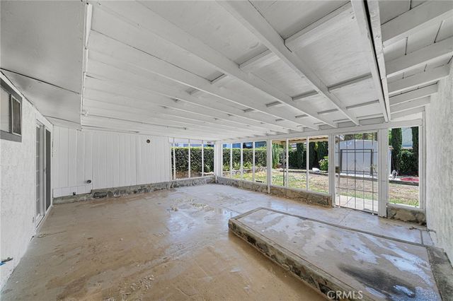 542 N Louise Avenue, Azusa, CA 91702