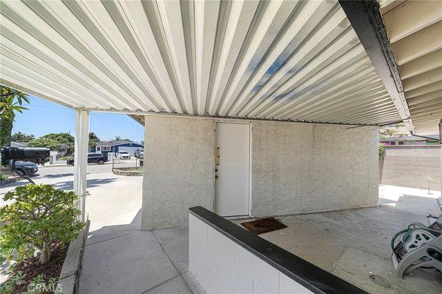 542 N Louise Avenue, Azusa, CA 91702