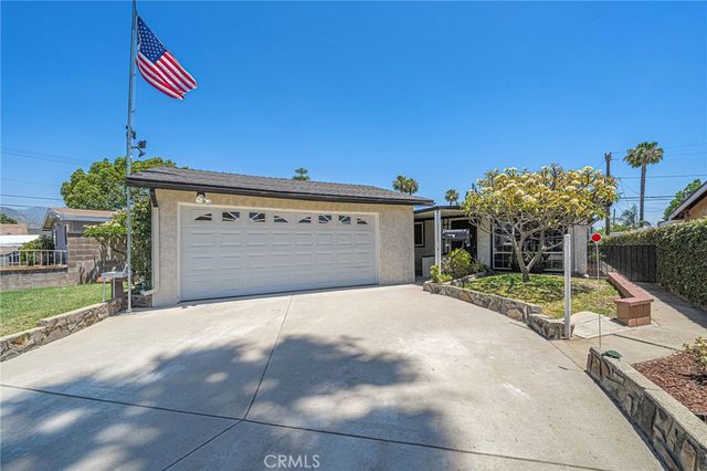 542 N Louise Avenue, Azusa, CA 91702