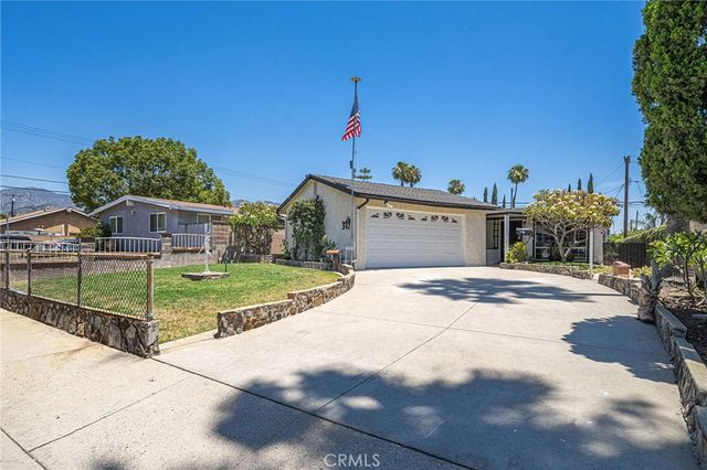 542 N Louise Avenue, Azusa, CA 91702