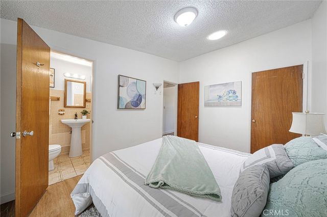 542 N Louise Avenue, Azusa, CA 91702
