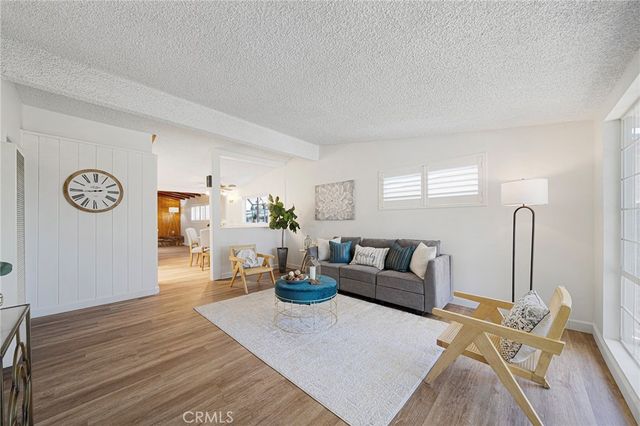 542 N Louise Avenue, Azusa, CA 91702
