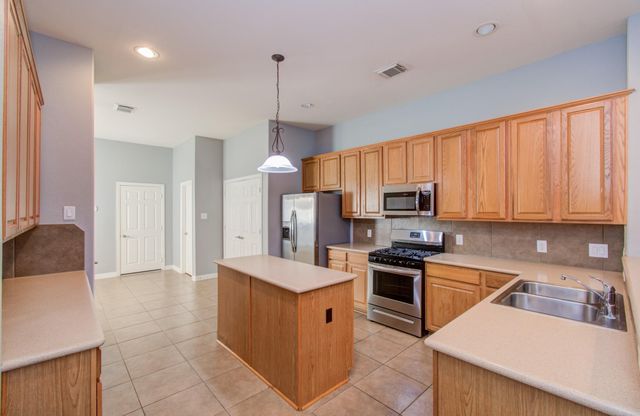 9106 Sunlight Oak Lane, Houston, TX 77070