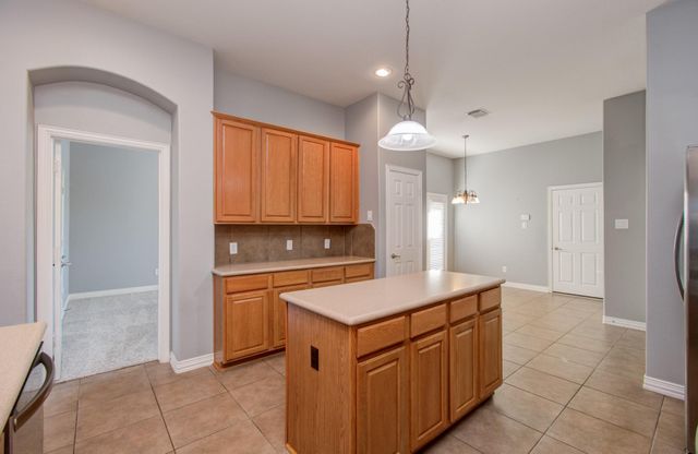 9106 Sunlight Oak Lane, Houston, TX 77070
