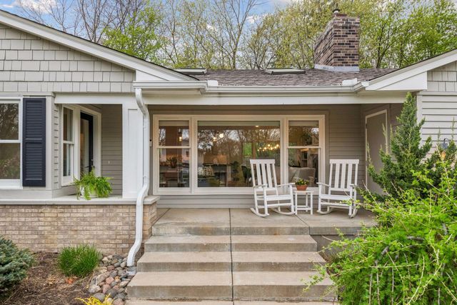 4904 Prescott Circle, Edina, MN 55436