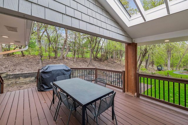 4904 Prescott Circle, Edina, MN 55436