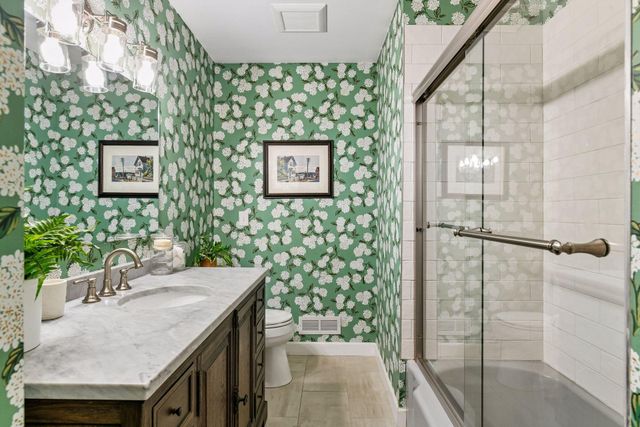 4904 Prescott Circle, Edina, MN 55436
